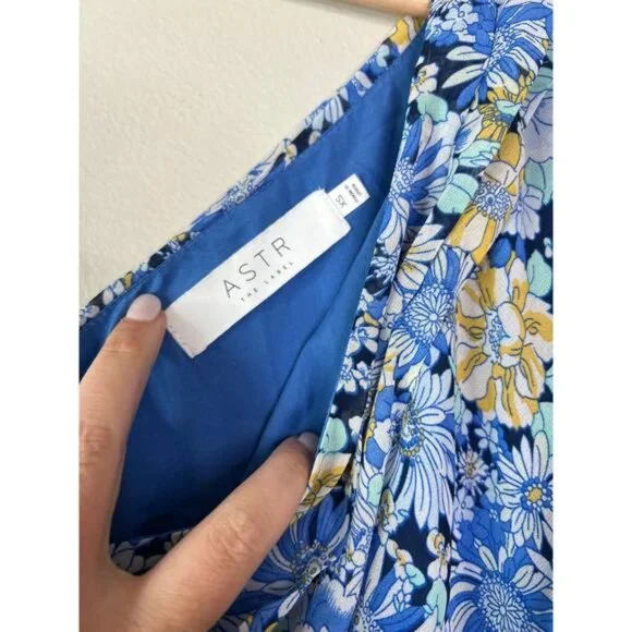 NWT ASTR Santorini One Shoulder Puff Sleeve Blue Peach Floral‎ Midi Dress Sz: XS